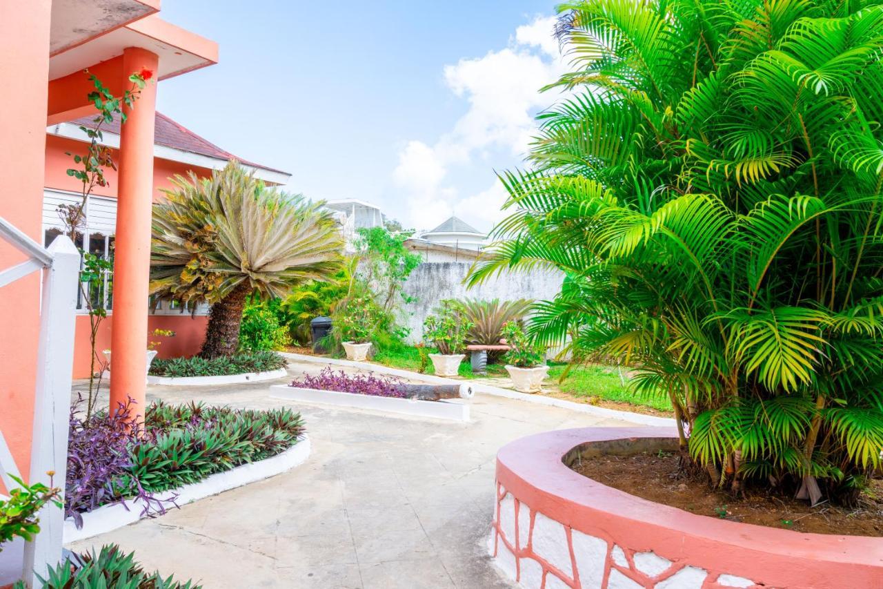 Shields Negril Villas Eksteriør bilde