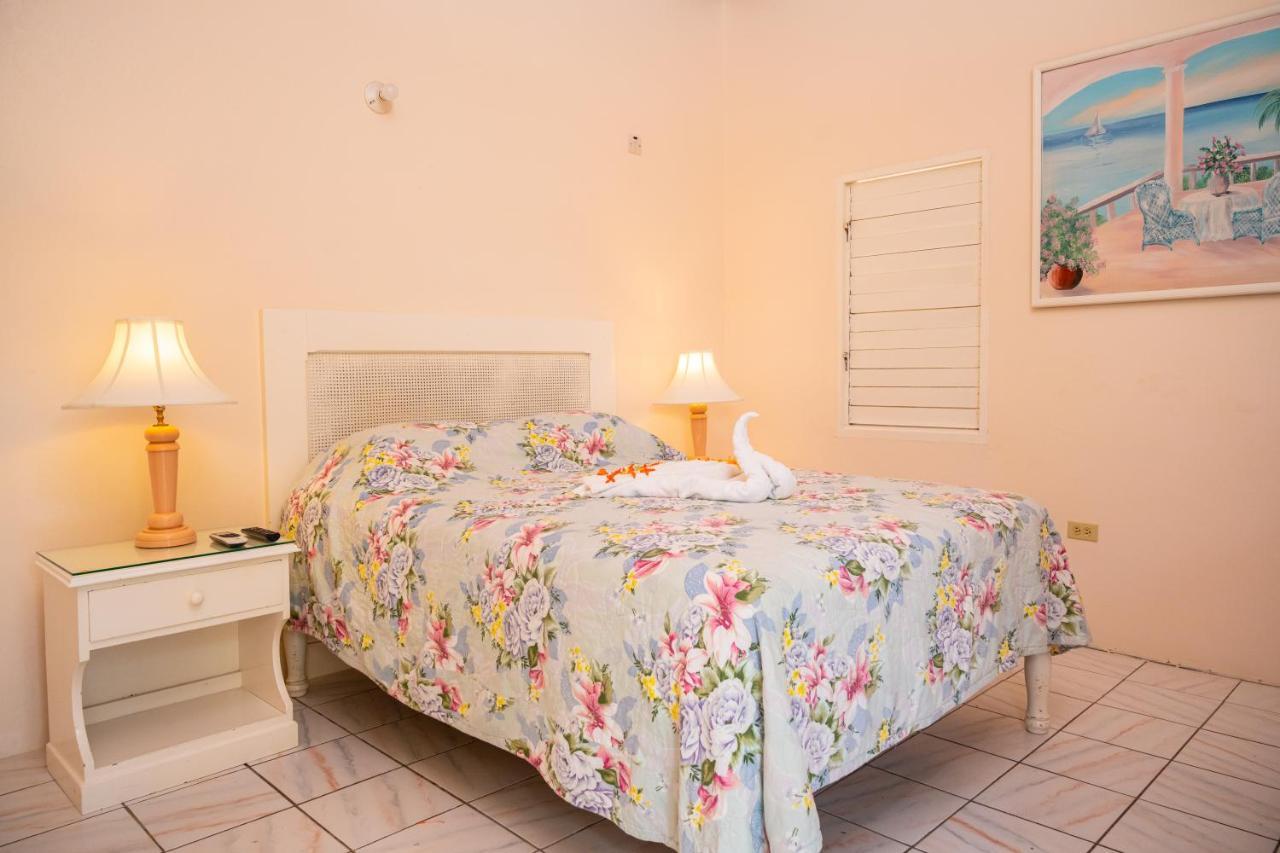 Shields Negril Villas Eksteriør bilde