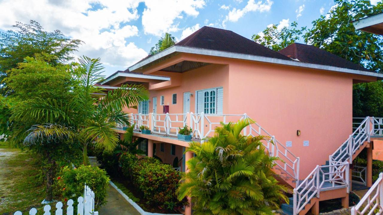 Shields Negril Villas Eksteriør bilde