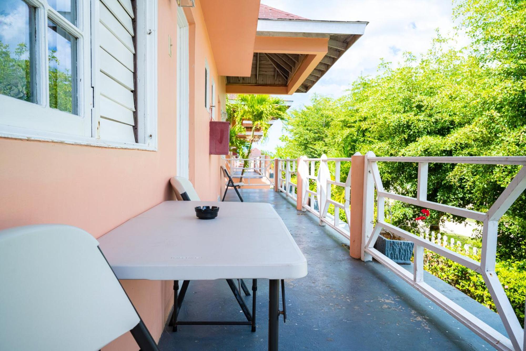 Shields Negril Villas Rom bilde