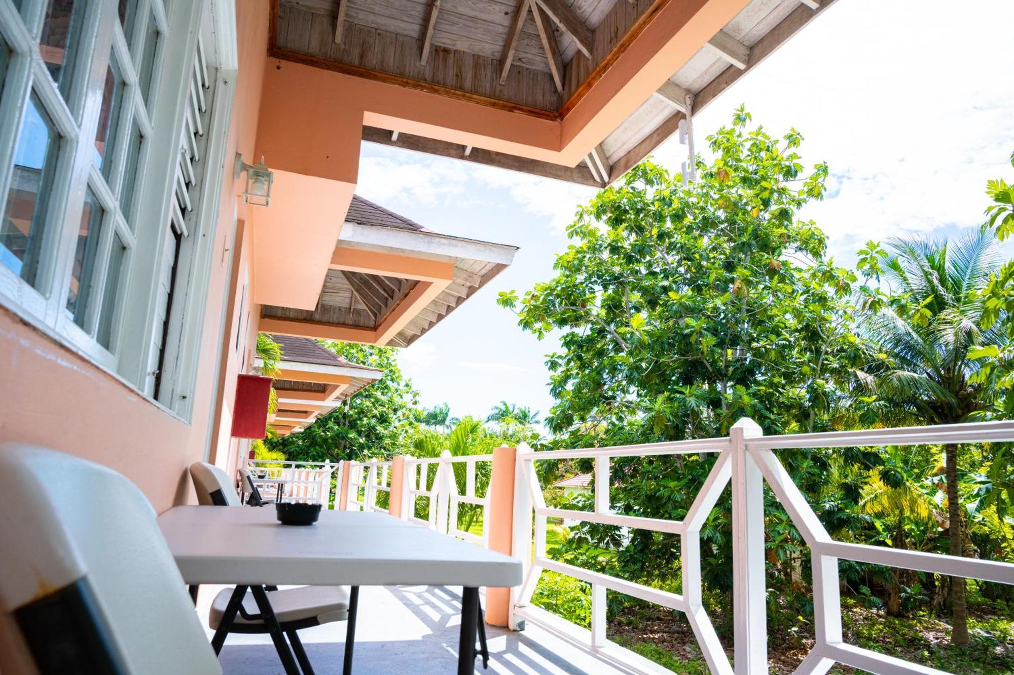 Shields Negril Villas Rom bilde